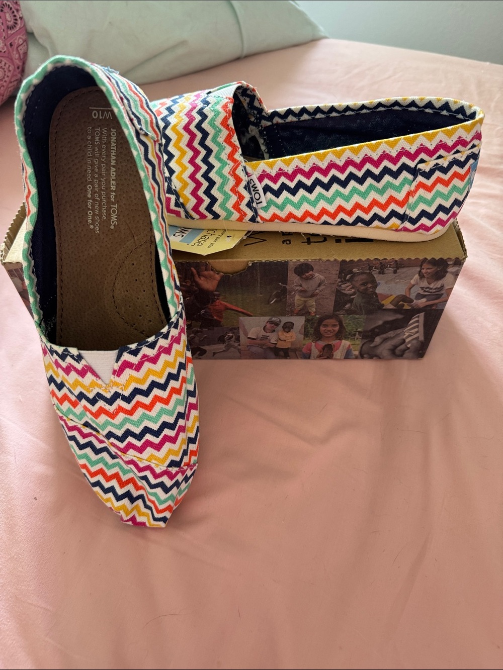 Toms Jonathan Adler Slip-On Flats in Multicolor Chevron Zigzag
